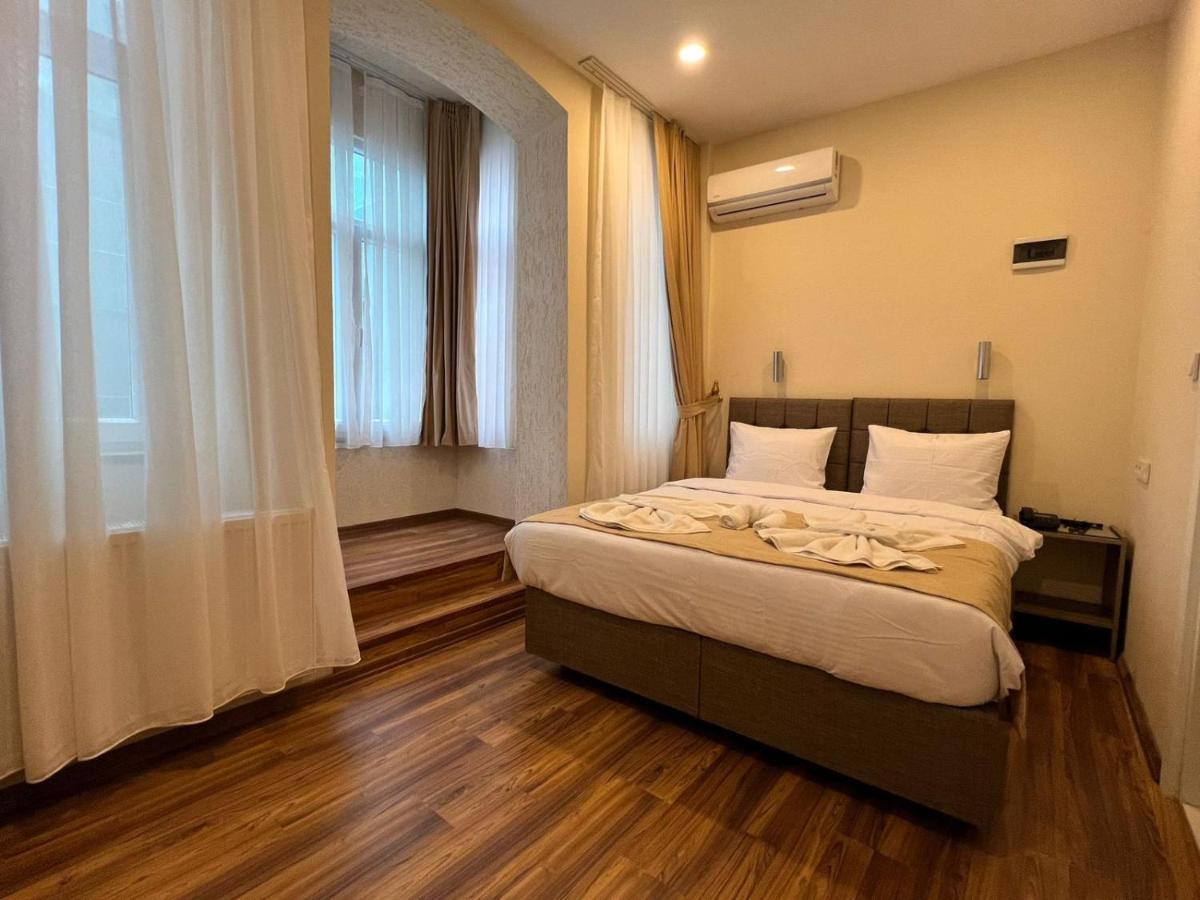 Taksim Nacre 360 Suit Istanbul Exterior photo