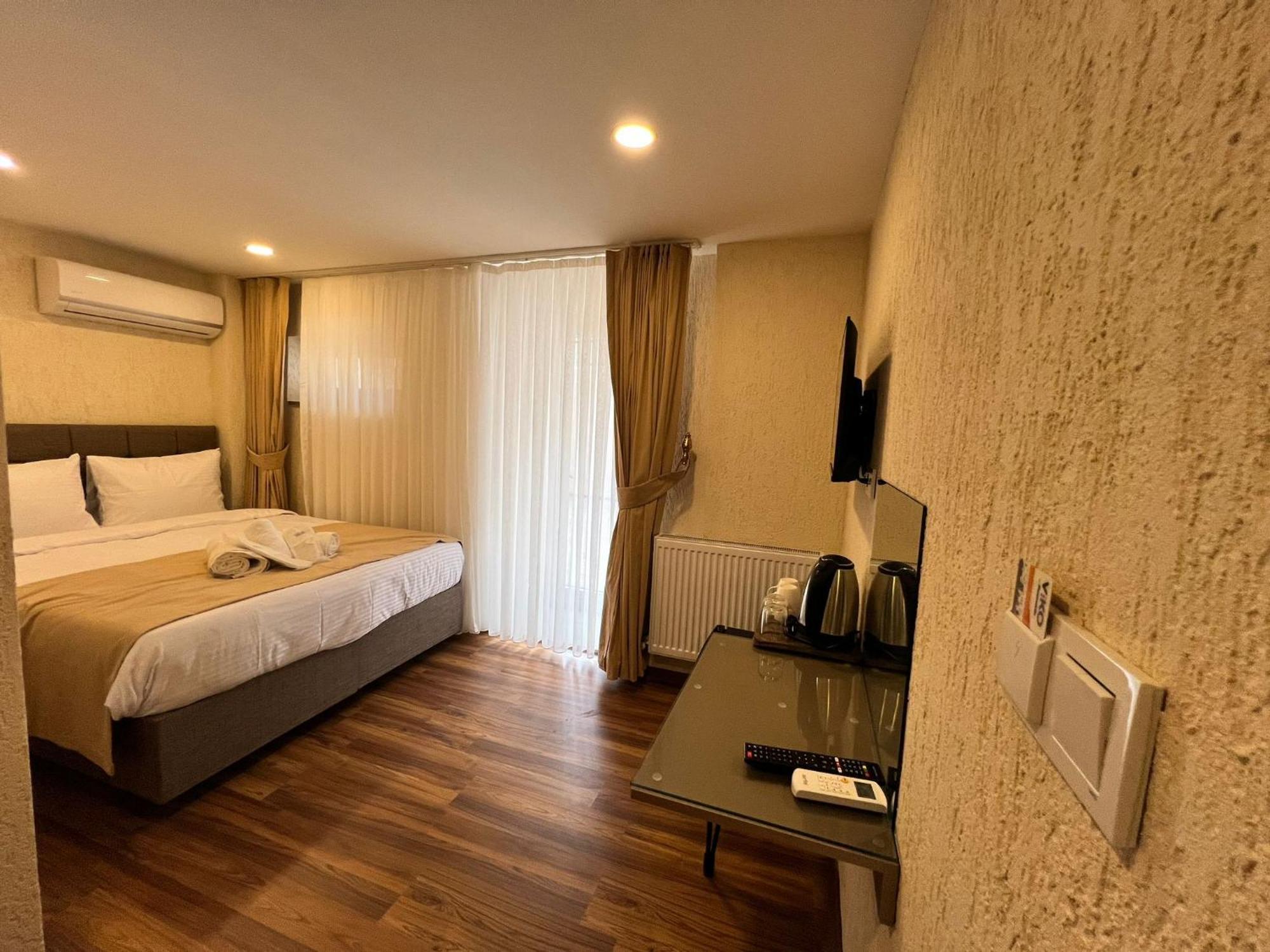 Taksim Nacre 360 Suit Istanbul Exterior photo
