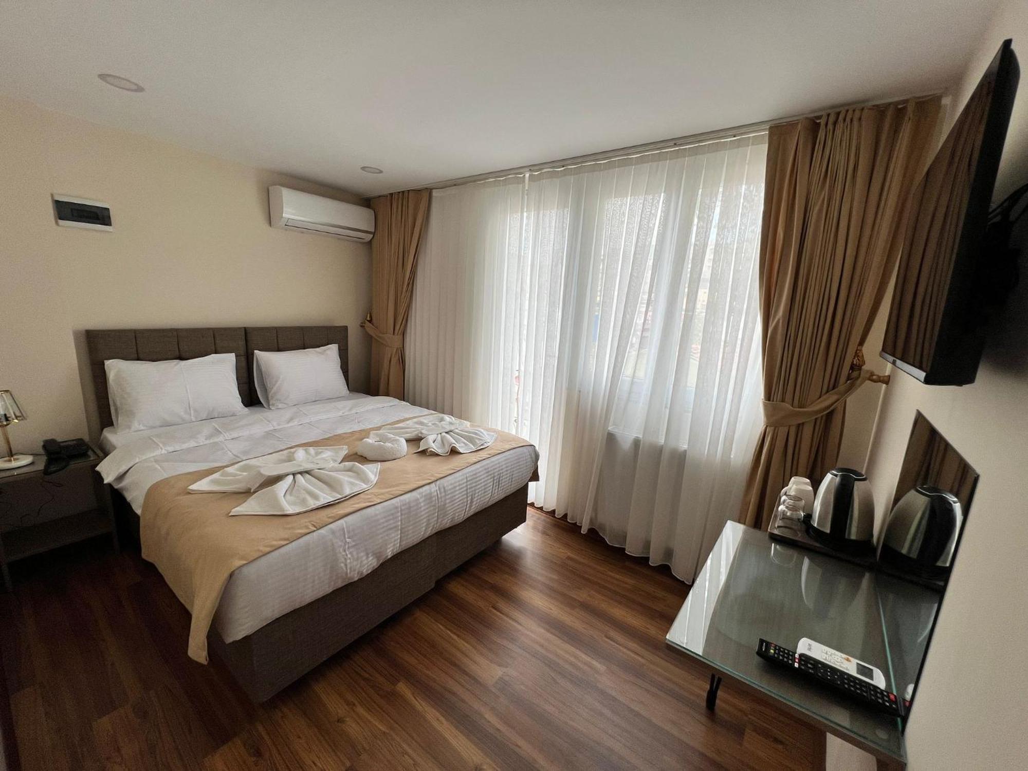 Taksim Nacre 360 Suit Istanbul Exterior photo