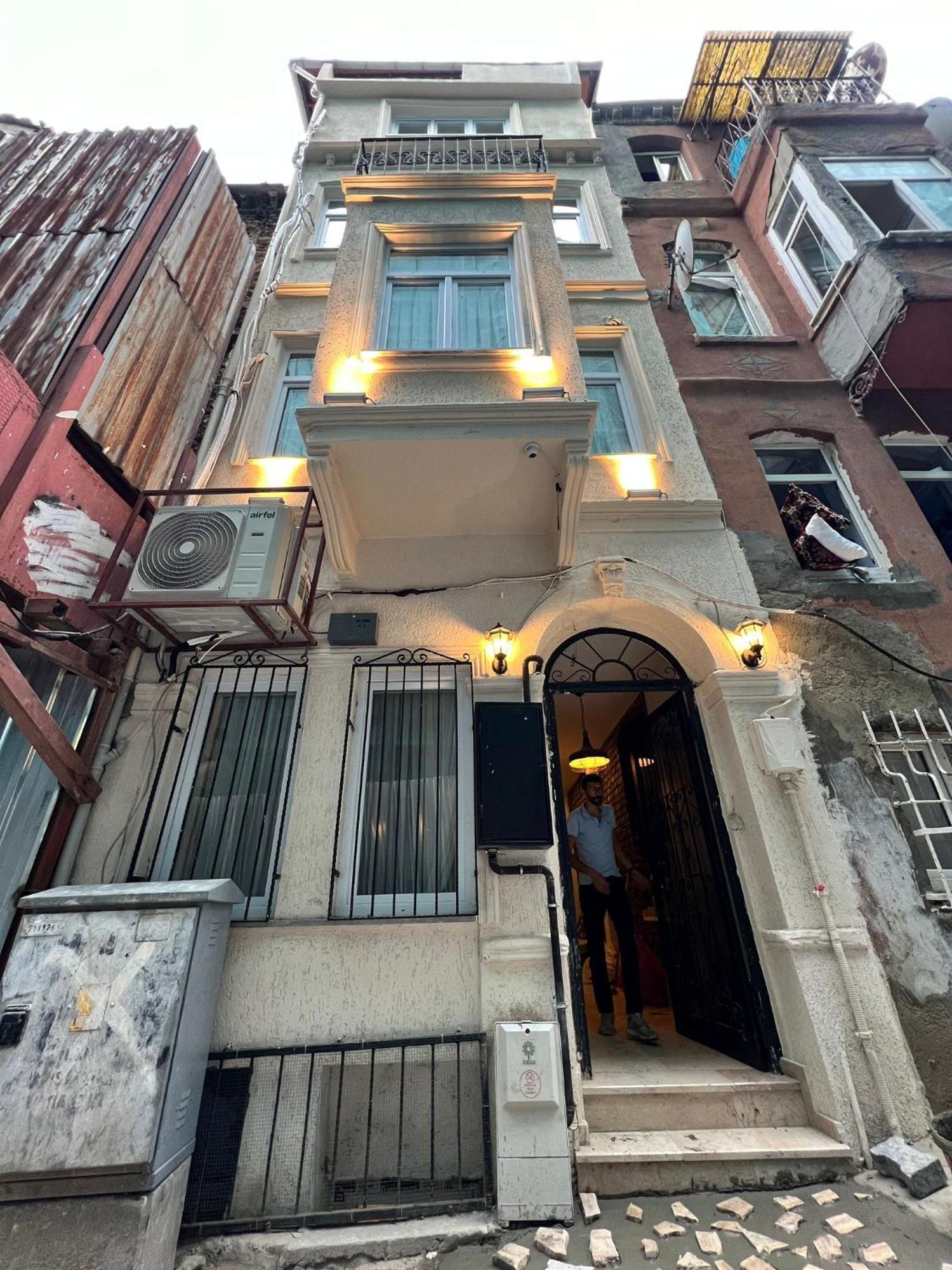 Taksim Nacre 360 Suit Istanbul Exterior photo