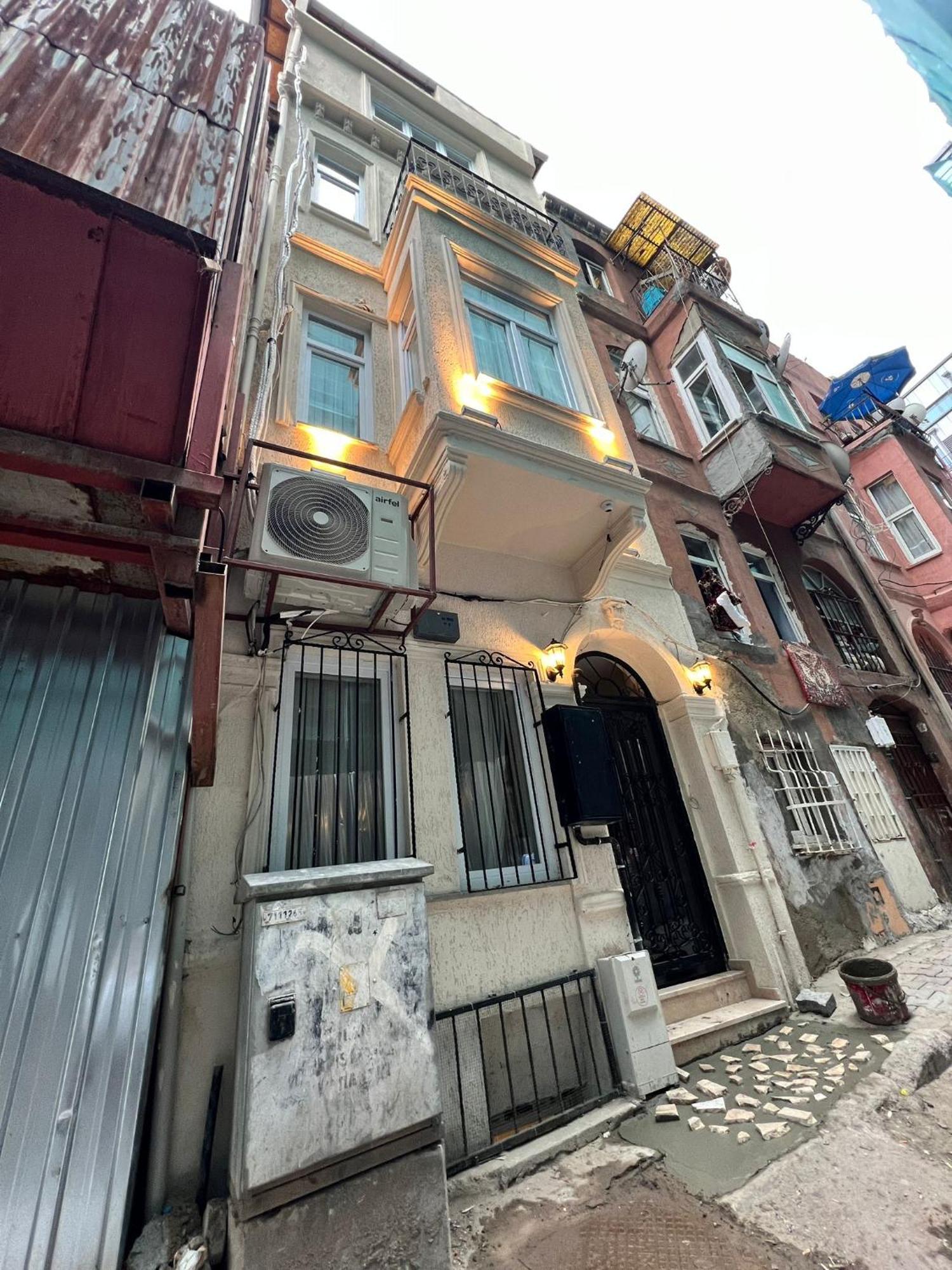 Taksim Nacre 360 Suit Istanbul Exterior photo
