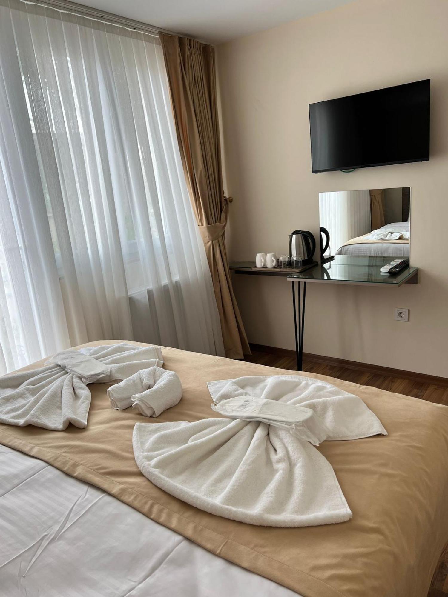 Taksim Nacre 360 Suit Istanbul Exterior photo