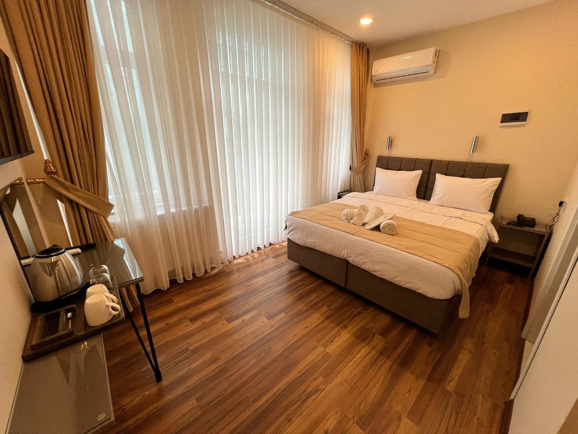 Taksim Nacre 360 Suit Istanbul Exterior photo